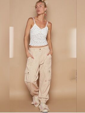 New: POL Boho Floral Twill Cargo Jogger Pants• Small